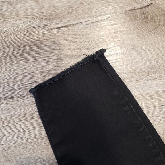 Black rose applique raw hem mid-rise tapered ankle length jeans goth emo Size 4 - Picture 8 of 9